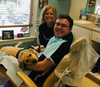 are emotional support dogs allowed in dental offices