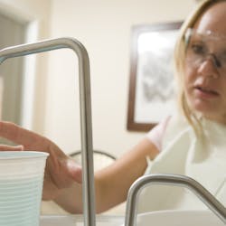 Mouthrinse Slideshow Primary Image Mouthrinse Slideshow Primary Image