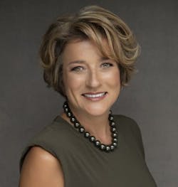 68b71dc952d8be339a9bae9f Barbaratritzhead Shot2025 Compact